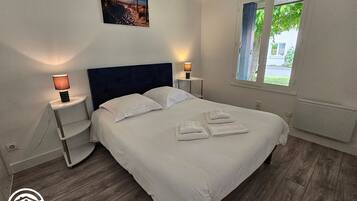 1 多间卧室、免费 WiFi、床单