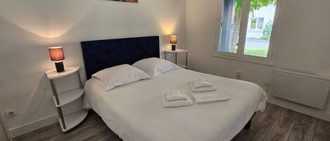 1 bedroom, free WiFi, bed sheets