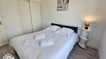 1 多间卧室、免费 WiFi、床单