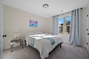 3 chambres, fer et planche à repasser, Wi-Fi gratuit, draps fournis