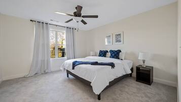 3 bedrooms, iron/ironing board, free WiFi, bed sheets