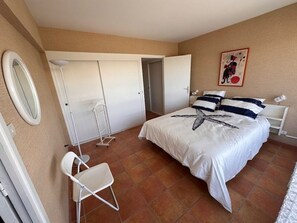 2 bedrooms