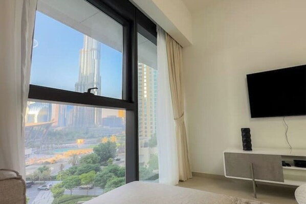 2 bedrooms, bed sheets