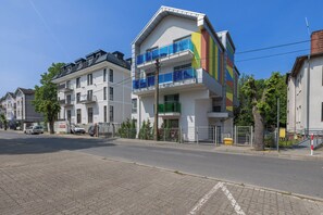 숙박 시설 정면