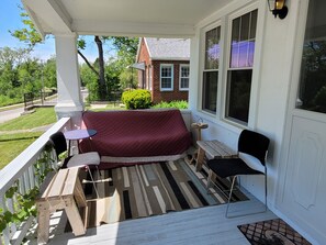 Terrace/patio - Oscoda Hilltop Haven - Great Location near Beach and Downtown!  Pet-Friendly with New Central A/C! (Oscoda)