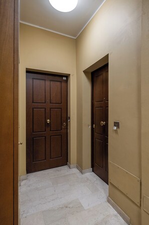 Interior entrance - Appartamento al Parco della Montagnola (Bologna)