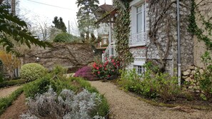 Property grounds - Nouvelle Demeure de Charme Dans un Environnement Reposant Proche Multi Activités (Thomery)