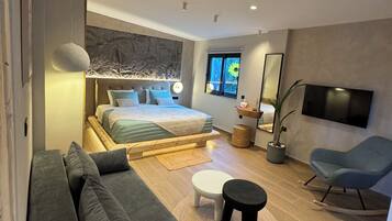 1 bedroom, in-room safe, iron/ironing board, WiFi