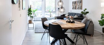 5 places to sleep, great location, large balcony, best street in town