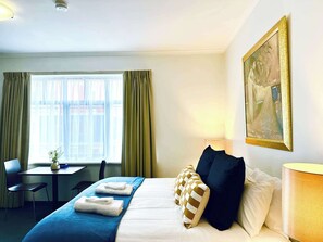 1 bedroom, WiFi, bed sheets - Charming Studio - Adelaide CBD - WiFi - King bed (Adelaide)