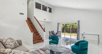 Spacious 3BR Villa in Miami with Fenced Backyard