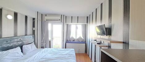 Deluxe-herbergi með tvíbreiðu rúmi | Ókeypis þráðlaus nettenging, rúmföt