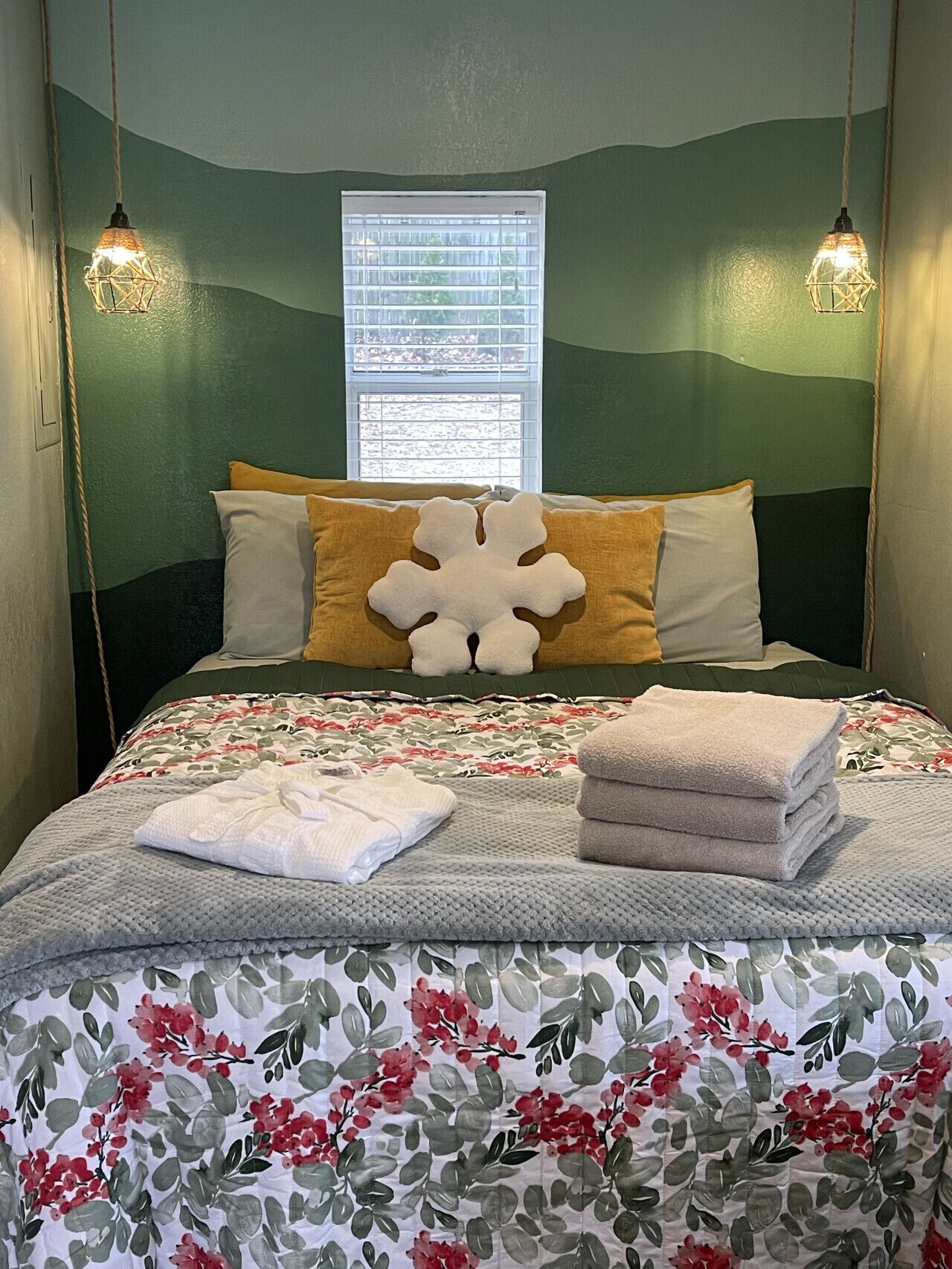 1 bedroom, iron/ironing board, free WiFi, bed sheets