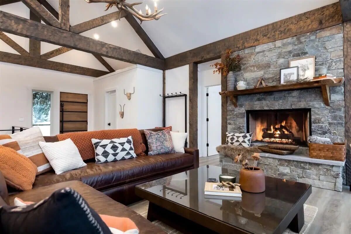 TV, fireplace, offices