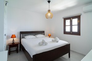 1 habitación, tabla de planchar con plancha y internet 