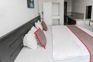 华丽双人房 | 免费 WiFi、床单