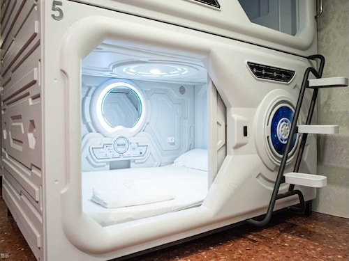 Just Hostel Capsules