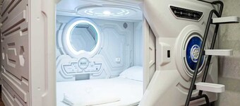 Just Hostel Capsules