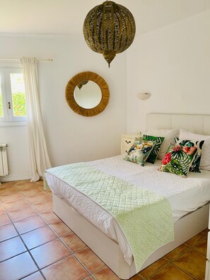 1 bedroom, WiFi, bed sheets - Apartamento en Ibiza Illaplana, Entre Marina Botafoch y la Playa de Talamanca (Eivissa)