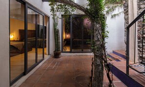 Courtyard - LUXO Casa en San Miguel de Allende Centro con Vistas Panorámicas (San Miguel de Allende)