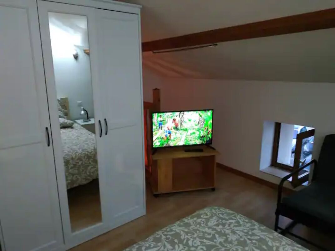 1 chambre, fer et planche à repasser, Wi-Fi, draps fournis