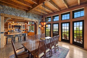 Dining - Mountainside 5-BR Ski-In/Out Okemo Villa (Ludlow)