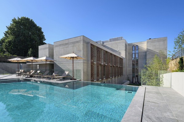 Indoor pool, seasonal outdoor pool