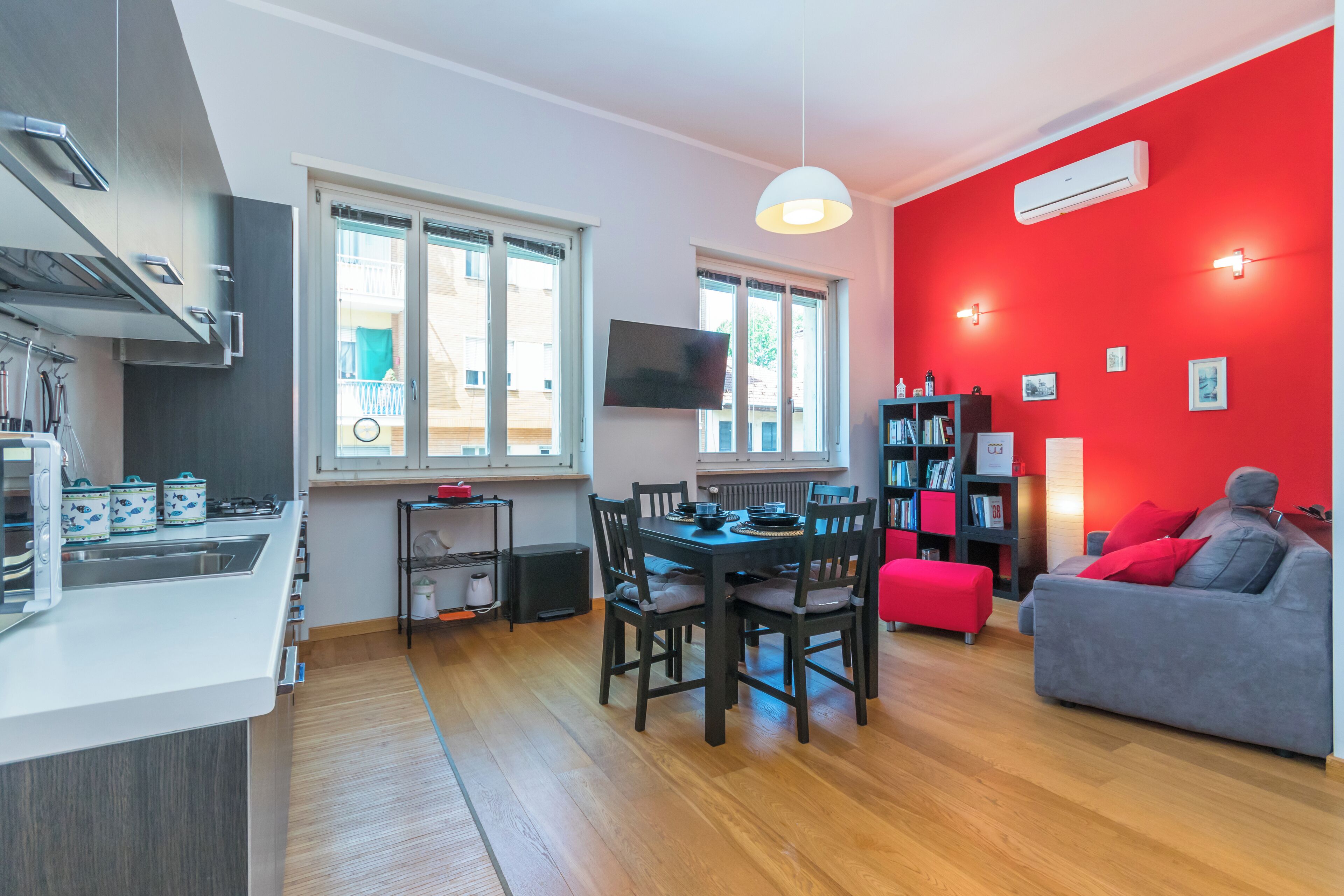 Apartment | Wohnbereich | 35-Zoll-Fernseher mit Digitalempfang