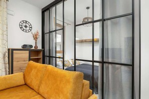 1 bedroom, iron/ironing board, WiFi, bed sheets - Oś Królewska 28A | Luxurious Apartment | Parking (Warszawa)