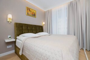 1 chambre, bureau, fer et planche à repasser, Wi-Fi