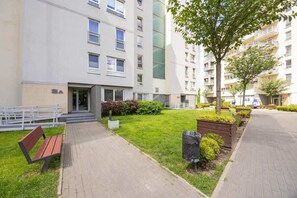 Exterior - Włodarzewska 87A | Chic Apartment | Parking (Warszawa)