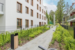 Front of property - Workspace With Parking by Renters (Warsaw)