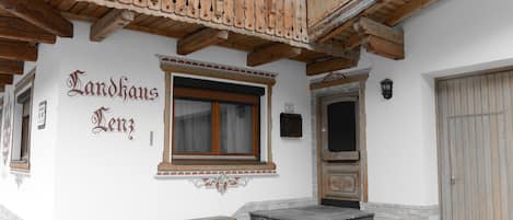 Entrada de la propiedad