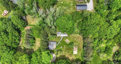 Cozy Cross Village Cottage with Modern Conveniences!