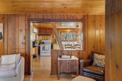 Cozy Cross Village Cottage with Modern Conveniences!