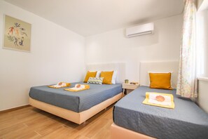 1 bedroom, bed sheets - Apartment Lily (Albufeira)