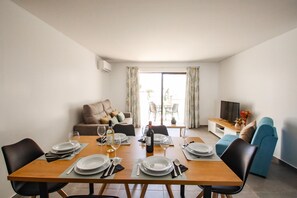 In-room dining - Apartment Lily (Albufeira)