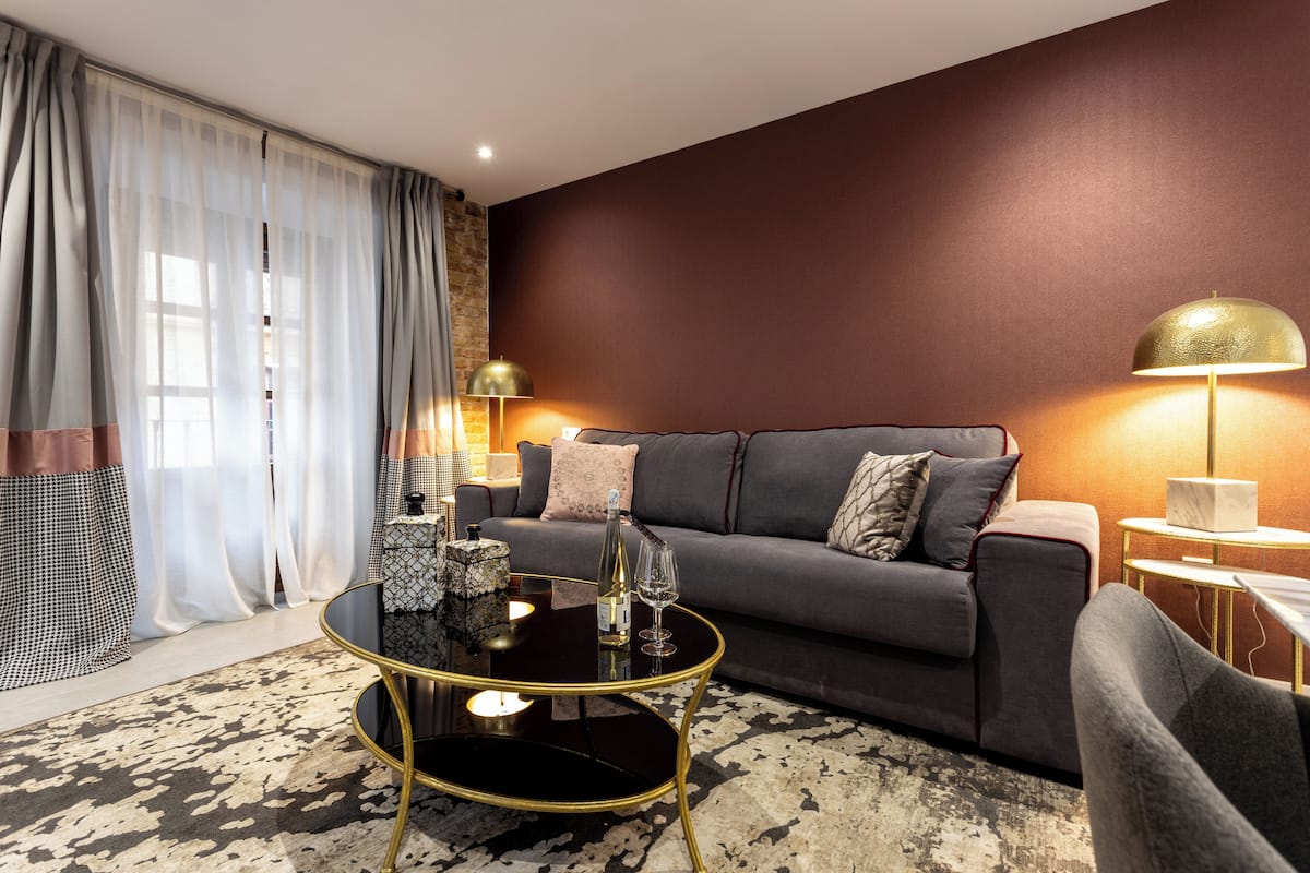 Superior Apartment, 1 Bedroom, City View | Living area | 46-inch flat-screen TV with digital channels