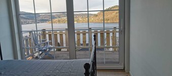 FjordView with Balcony Top Floor Apartment
