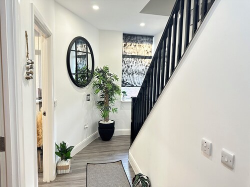 Goodrich Mews Apartment in Dudley