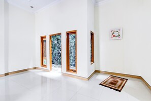 Lobby - Hotel O Homestay Putra Syariah (Kasihan)