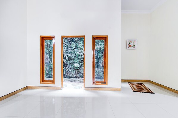 Lobby - Hotel O Homestay Putra Syariah (Kasihan)