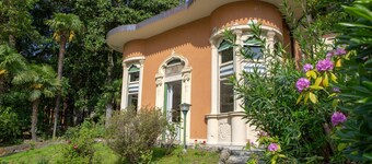 Lakeside Serenity / Terrace