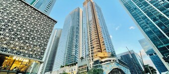Uptown Parksuites BGC