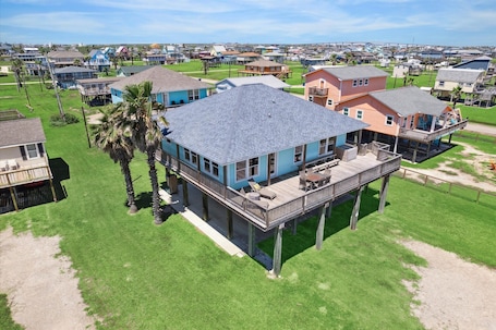 Eksteriør. Surfside Retreat - Great Views & Steps from Beach
