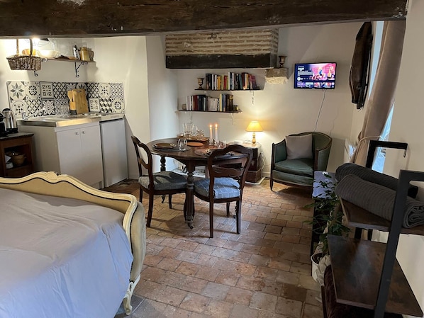 1 bedroom, free WiFi