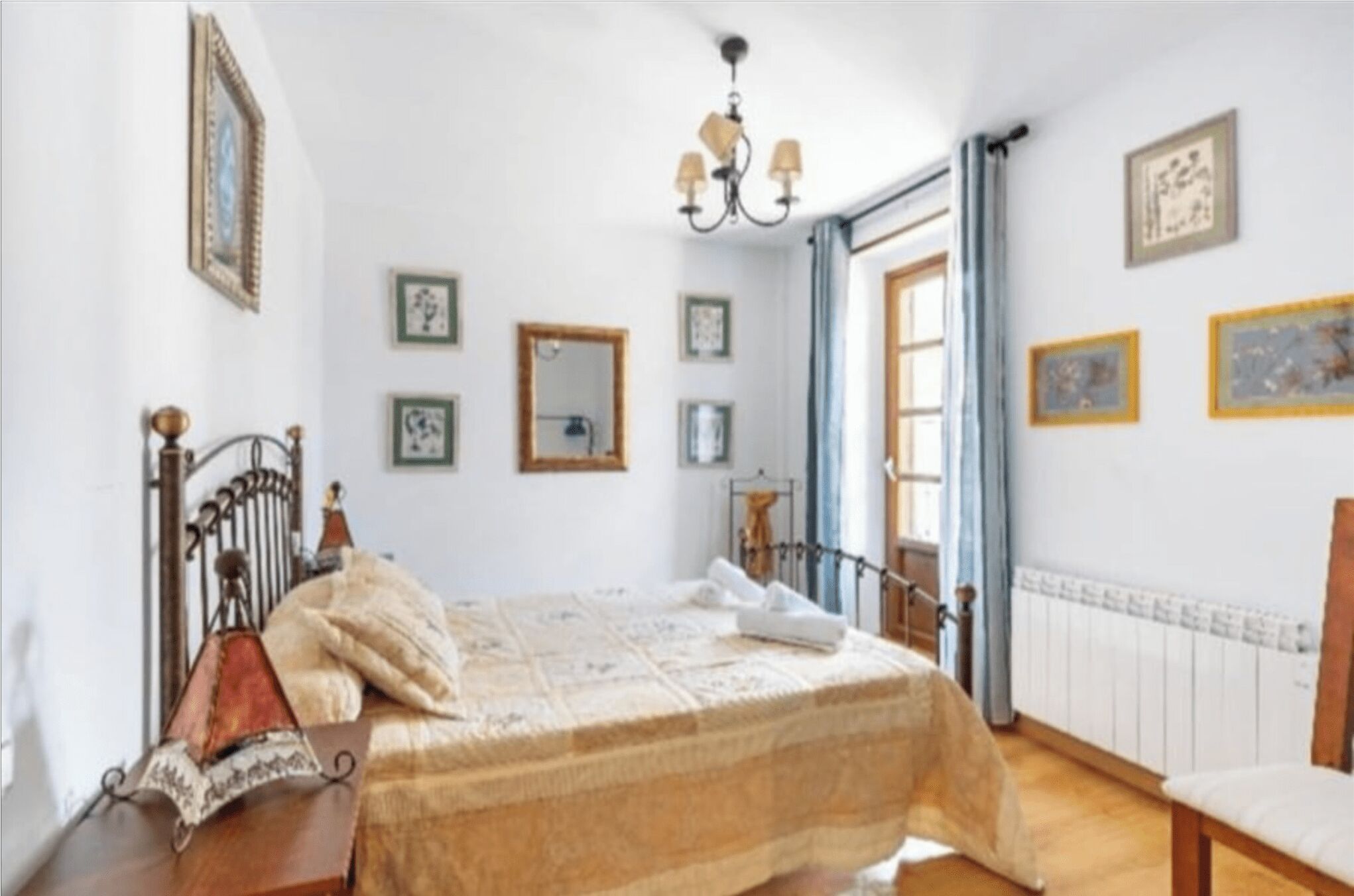 2 dormitorios, tabla de planchar con plancha, wifi gratis y ropa de cama