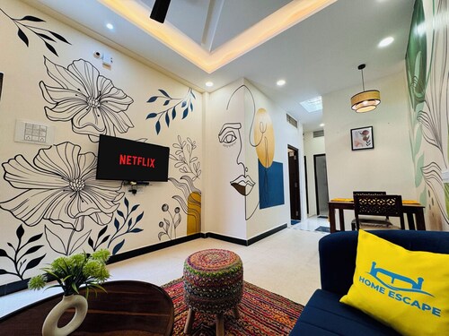 Home Escape 2BHK Retreat Pvt Home