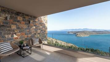 Design Villa I with Sea view, Poolside | Teras/patio