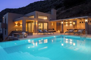 Design Villa II with Sea view, Poolside | Terraço/pátio